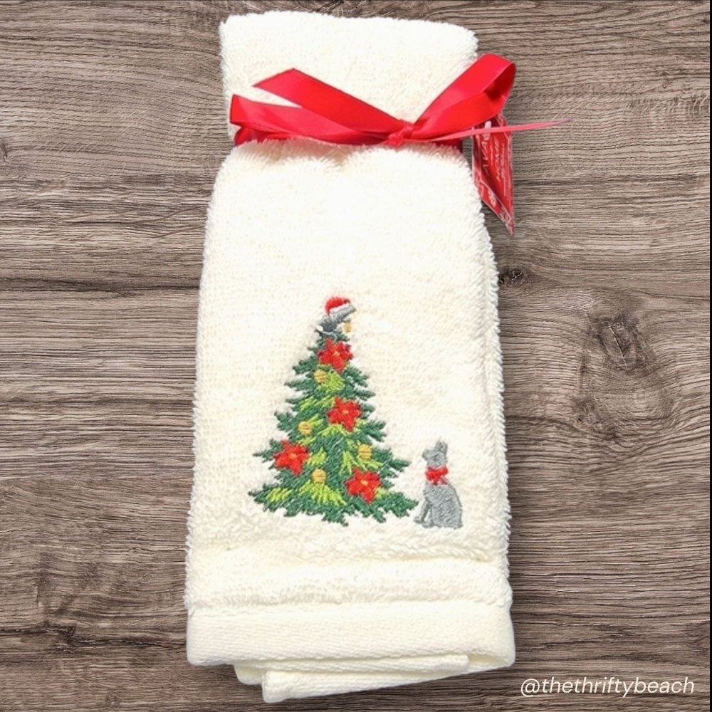 🏷Avanti Home Cat & Mouse Fingertip Towels